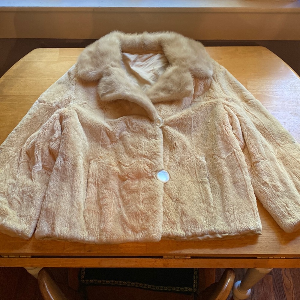 Bette R. WOMEN SOFT CREAM FUR COAT With Mink Real Fur Collar